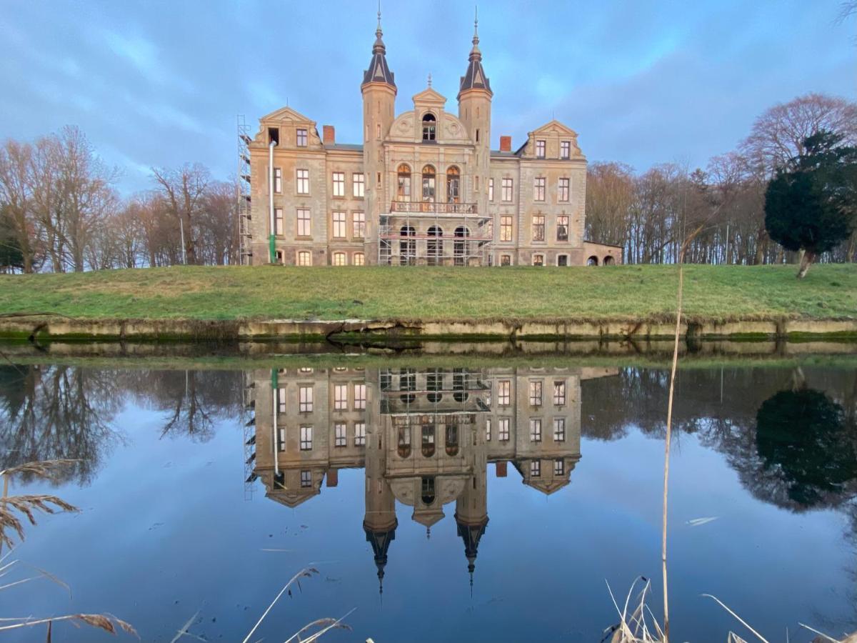 Hotel Am Schlosspark Mallin Zewnętrze zdjęcie